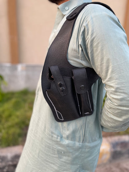 Side shoulder Holster with single magazine