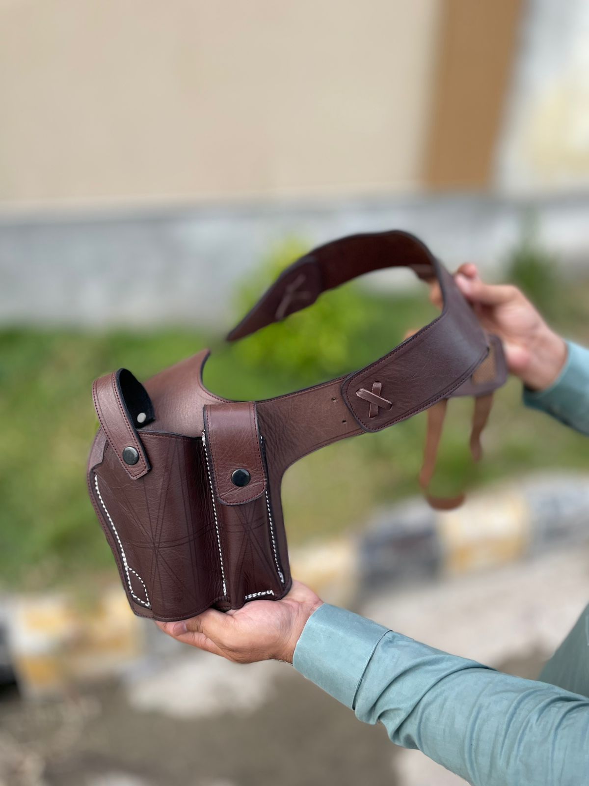 Side shoulder Holster with single magazine