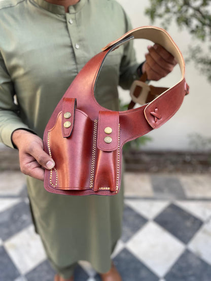 Side shoulder Holster with single magazine