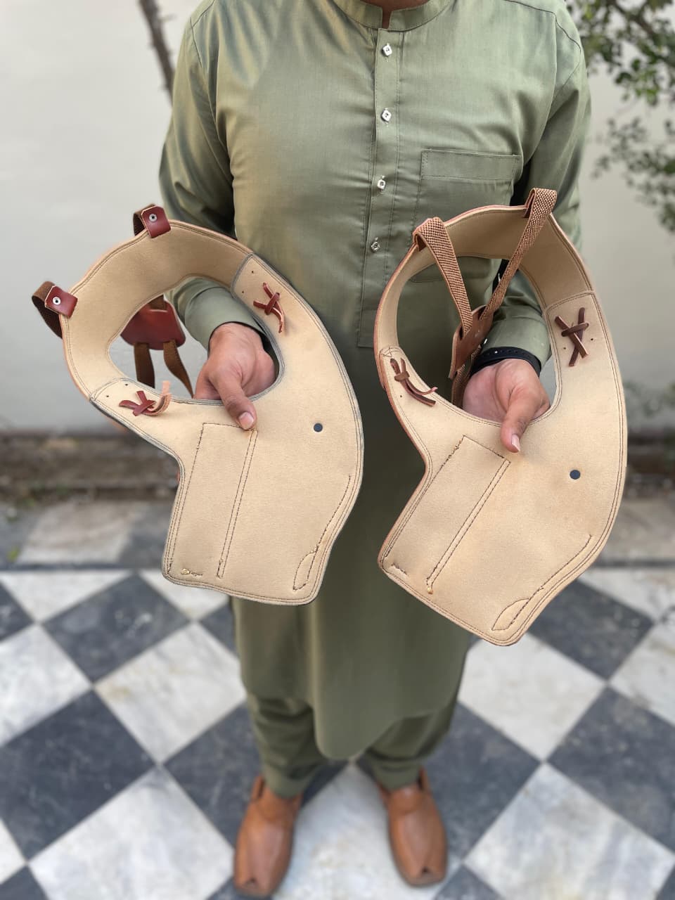 Side shoulder Holster with single magazine